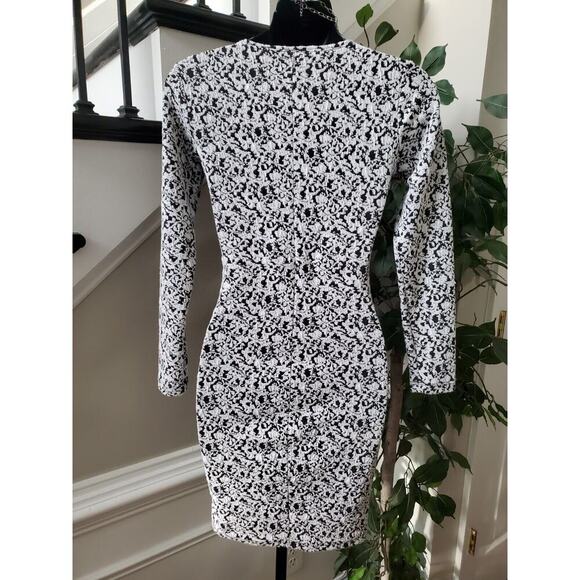 Good Time Women's White Black Rayon Round Neck Long Sleeve Knee Length Dress S - Picture 6 of 10